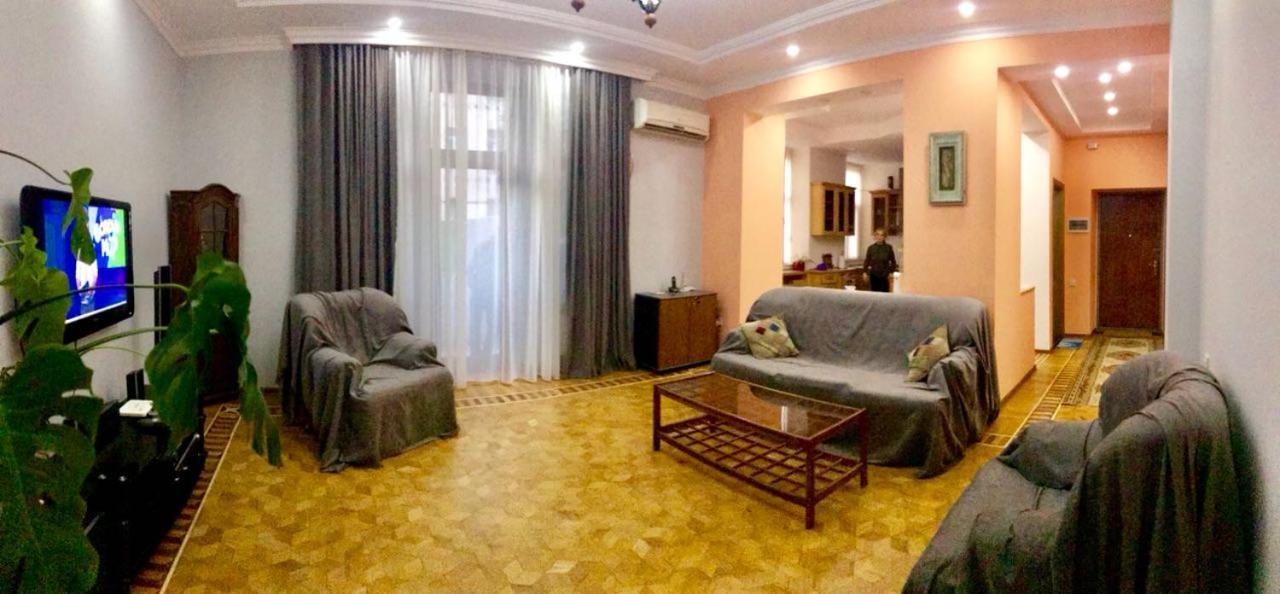Calm Center Of Baku Apartamento Exterior foto
